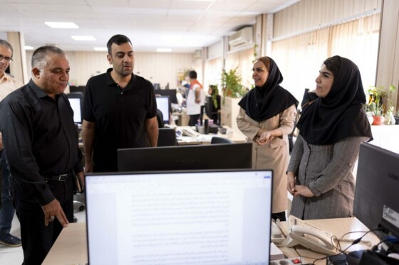 بازدید علی تاجرنیا رئیس هیئت مدیره باشگاه استقلال از روزنامه ایران