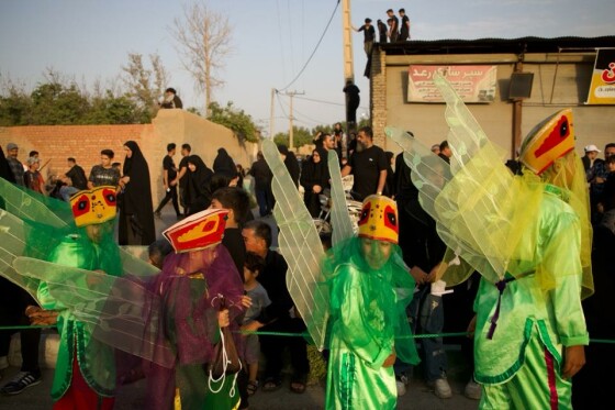 کاروان نمادین هشتم محرم در خمینی شهر