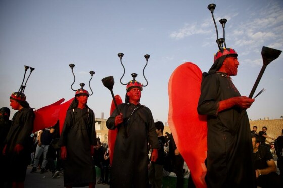 کاروان نمادین هشتم محرم در خمینی شهر