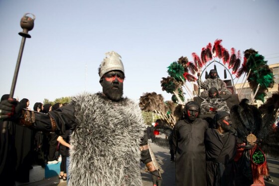 کاروان نمادین هشتم محرم در خمینی شهر