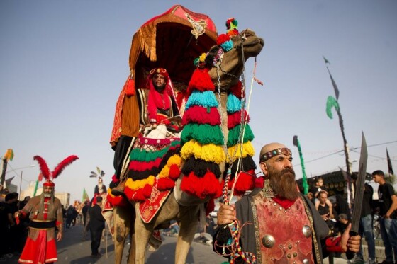 کاروان نمادین هشتم محرم در خمینی شهر