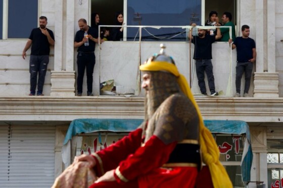 کاروان نمادین هشتم محرم در خمینی شهر