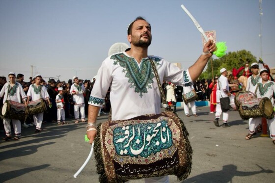 کاروان نمادین هشتم محرم در خمینی شهر