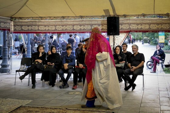 ویژه‌برنامهٔ خیمهٔ هنر