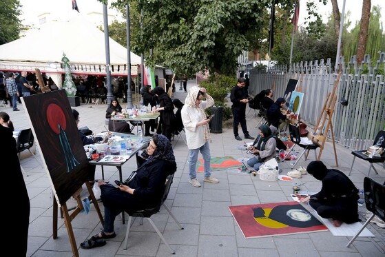 ویژه‌برنامهٔ خیمهٔ هنر