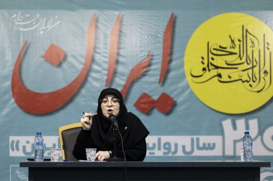 جلسه سخنگوی دولت و عضو هیات مدیره روزنامه ایران