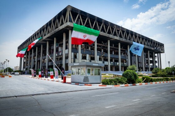 بازدید سفرای کشورهای خارجی از ساختمان شیشه ای صدا و سیما