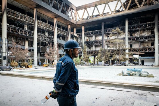 بازدید سفرای کشورهای خارجی از ساختمان شیشه ای صدا و سیما