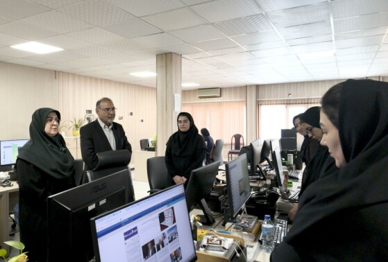 سخنگوی دولت در تحریریه روزنامه ایران