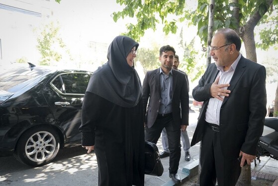 سخنگوی دولت در تحریریه روزنامه ایران