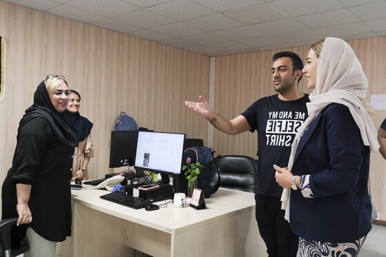 مهروز ساعی در تحریریه ایران