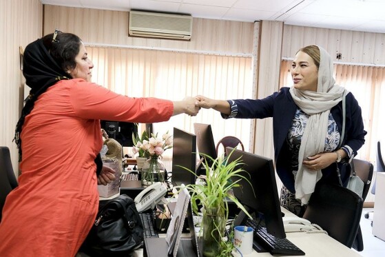 مهروز ساعی در تحریریه ایران