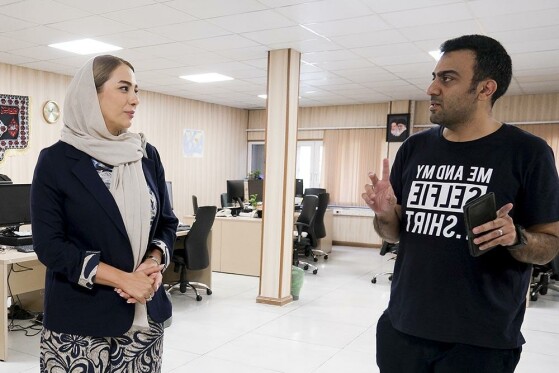 مهروز ساعی در تحریریه ایران