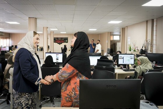 مهروز ساعی در تحریریه ایران