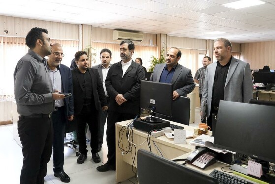 بازدید استاندار قم از موسسه ایران