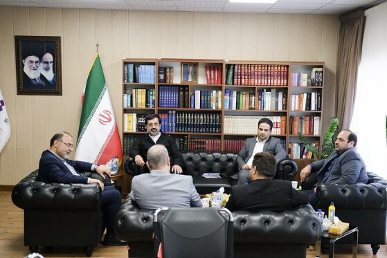 بازدید استاندار قم از موسسه ایران