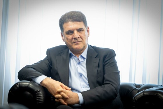 بازدید معاون سیاسی وزیر کشور از روزنامه ایران