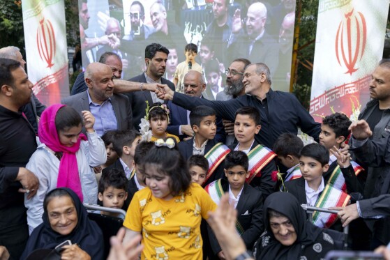 گردهمایی مردمی یادبود چهل و هفت کودک شهید