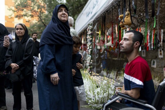 گردهمایی مردمی یادبود چهل و هفت کودک شهید