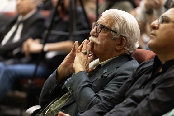 مراسم یادبود بامداد بیات و بزرگداشت بابک بیات