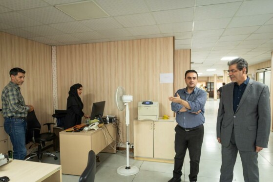 بازدید رئیس صندوق بازنشستگی کشوری از روزنامه ایران