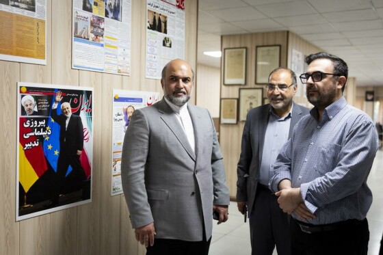 بازدید مدیرعامل صندوق هنر از روزنامه ایران