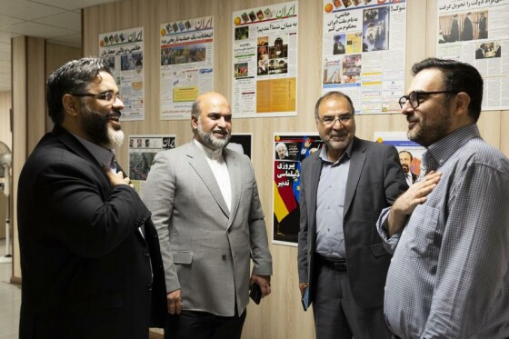 بازدید مدیرعامل صندوق هنر از روزنامه ایران