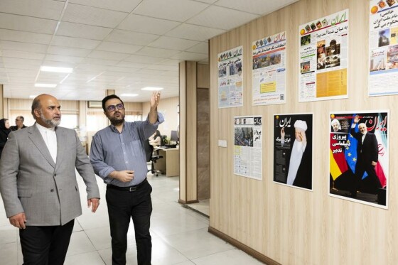 بازدید مدیرعامل صندوق هنر از روزنامه ایران
