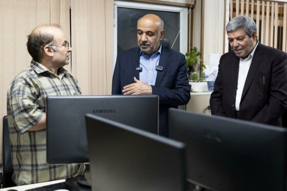 بازدید وزیر تعاون، کار و رفاه اجتماعی و رئیس سازمان بهزیستی از روزنامه ایران