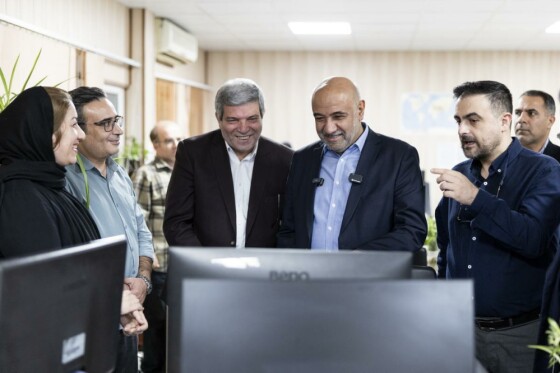 بازدید وزیر تعاون، کار و رفاه اجتماعی و رئیس سازمان بهزیستی از روزنامه ایران