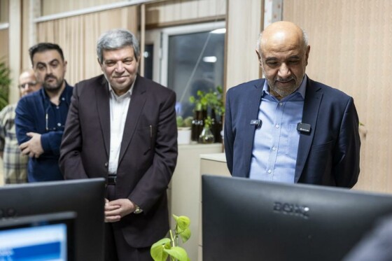 بازدید وزیر تعاون، کار و رفاه اجتماعی و رئیس سازمان بهزیستی از روزنامه ایران