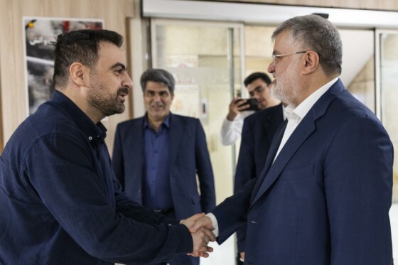 بازدید استاندار تهران از روزنامه ایران