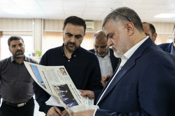 بازدید استاندار تهران از روزنامه ایران