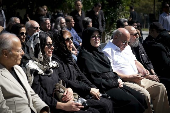 مراسم تشییع پیکر استاد احمد پژمان