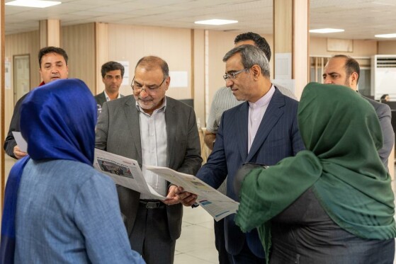 بازدید استاندار خراسان رضوی از روزنامه ایران