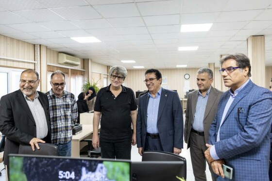 بازدید دبیر شورای فرهنگ عمومی کشور از روزنامه ایران