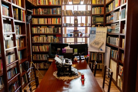 کافه کتابخانه ای دارالخلافه تهران