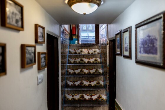 کافه کتابخانه ای دارالخلافه تهران