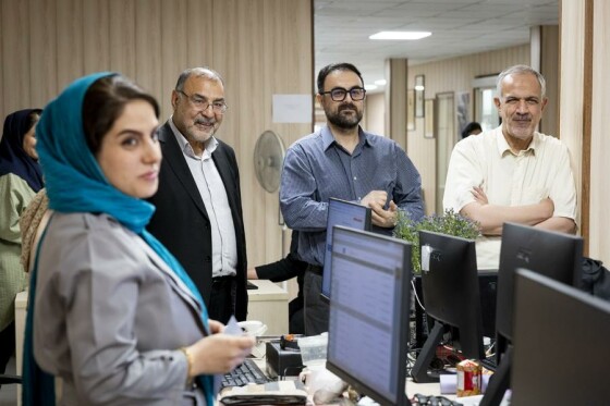 بازدید احمد مسجد جامعی از روزنامه ایران