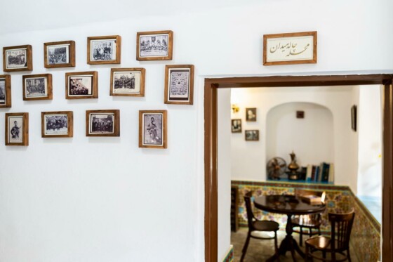 کافه کتابخانه ای دارالخلافه تهران