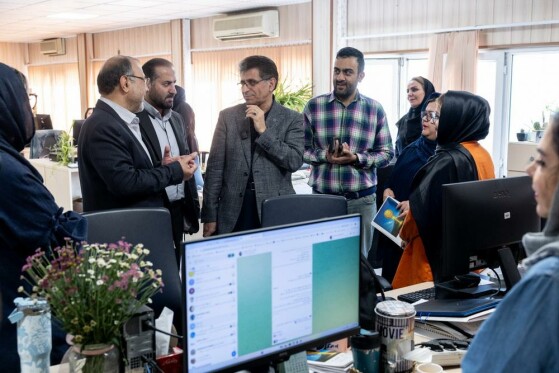 بازدید مدیر عامل شستا از روزنامه ایران