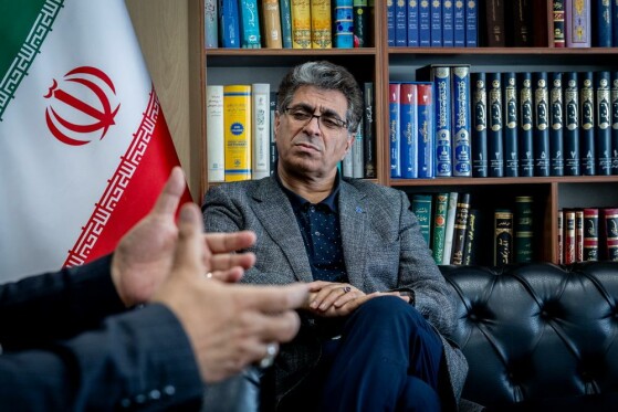 بازدید مدیر عامل شستا از روزنامه ایران