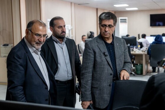 بازدید مدیر عامل شستا از روزنامه ایران