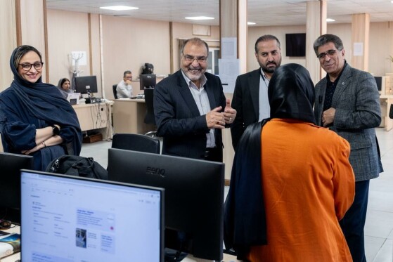 بازدید مدیر عامل شستا از روزنامه ایران