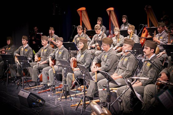 کنسرت «رقصی چنین میانه میدانم آرزوست»