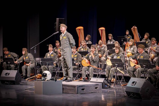 کنسرت «رقصی چنین میانه میدانم آرزوست»