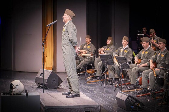 کنسرت «رقصی چنین میانه میدانم آرزوست»