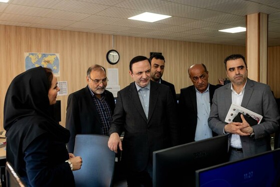 بازدید رضا مسرور از روزنامه ایران