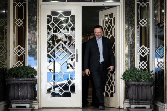 بازدید رضا مسرور از روزنامه ایران