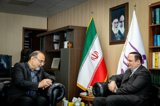 بازدید رضا مسرور از روزنامه ایران